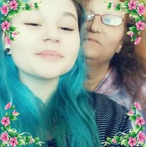 Meet your Posher, Carolyn